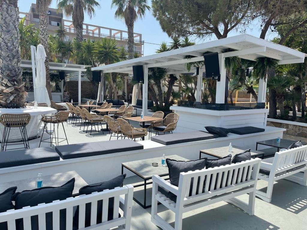 Aqua Mare Resort Melíssion Dış mekan fotoğraf