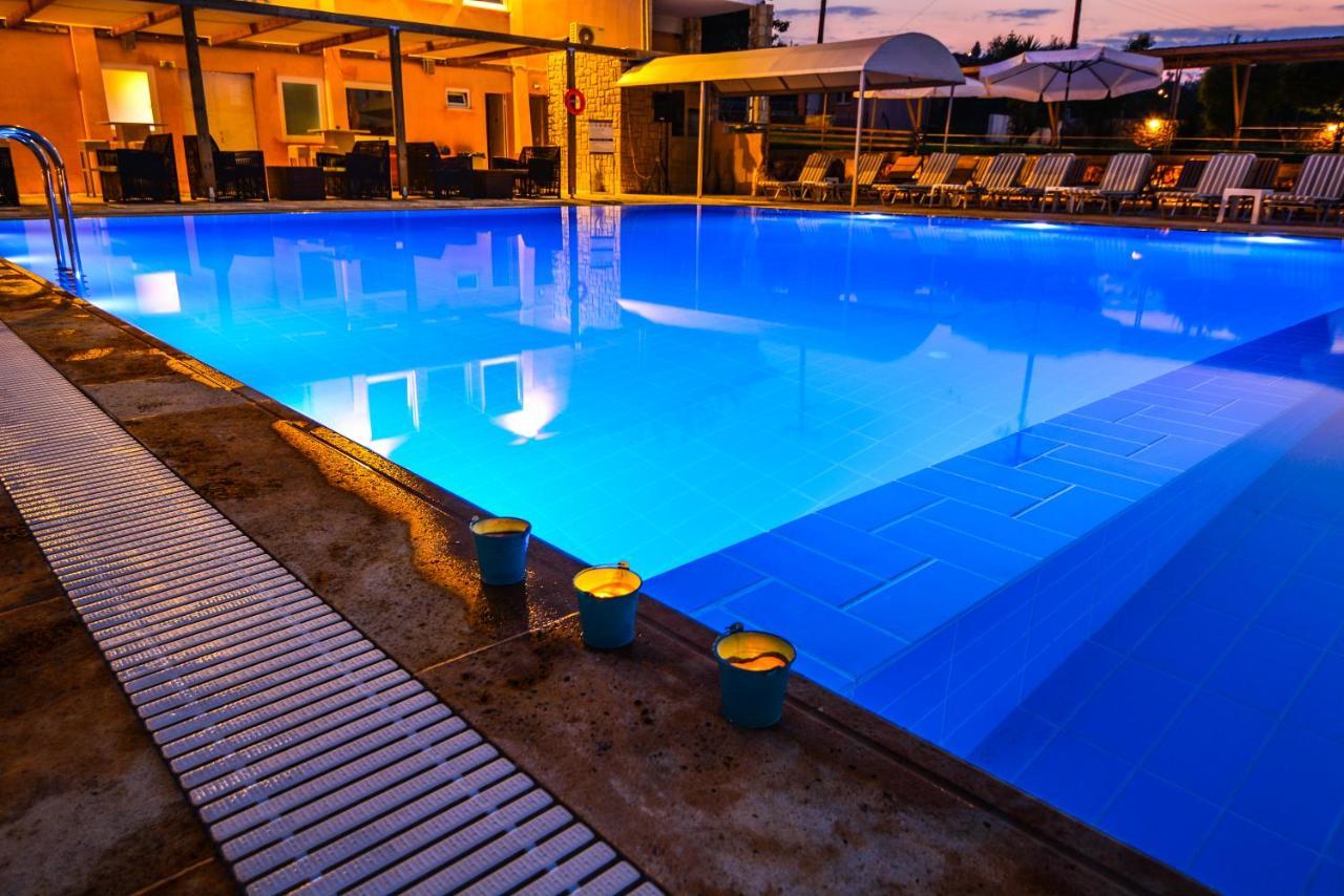 Aqua Mare Resort Melíssion Dış mekan fotoğraf