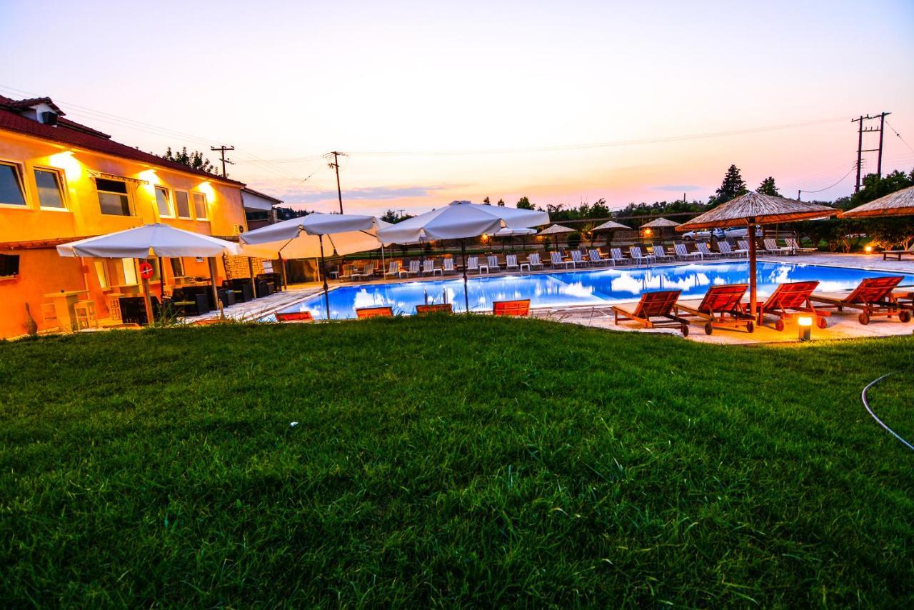 Aqua Mare Resort Melíssion Dış mekan fotoğraf
